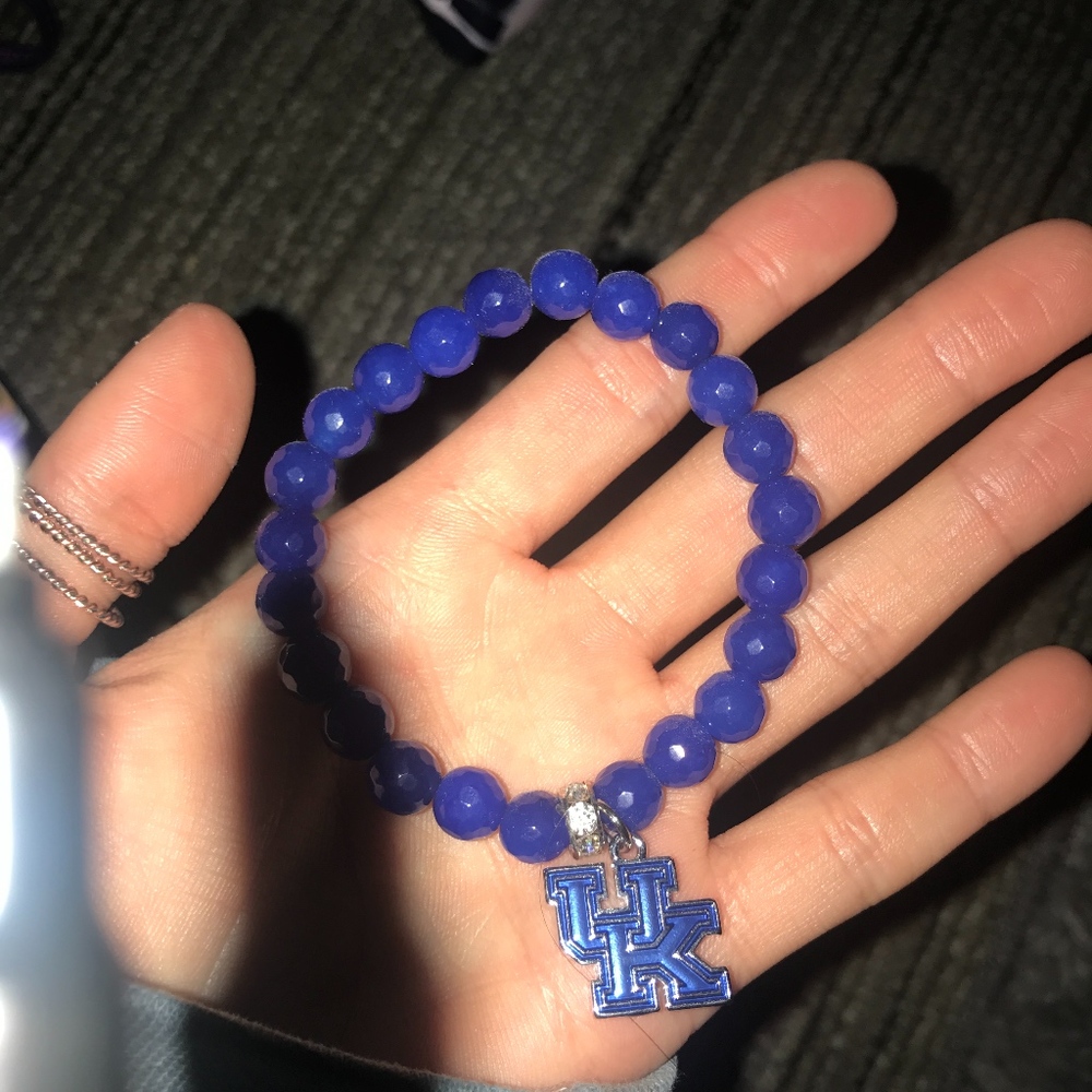 Blue Bracelet with Kentucky charm on it